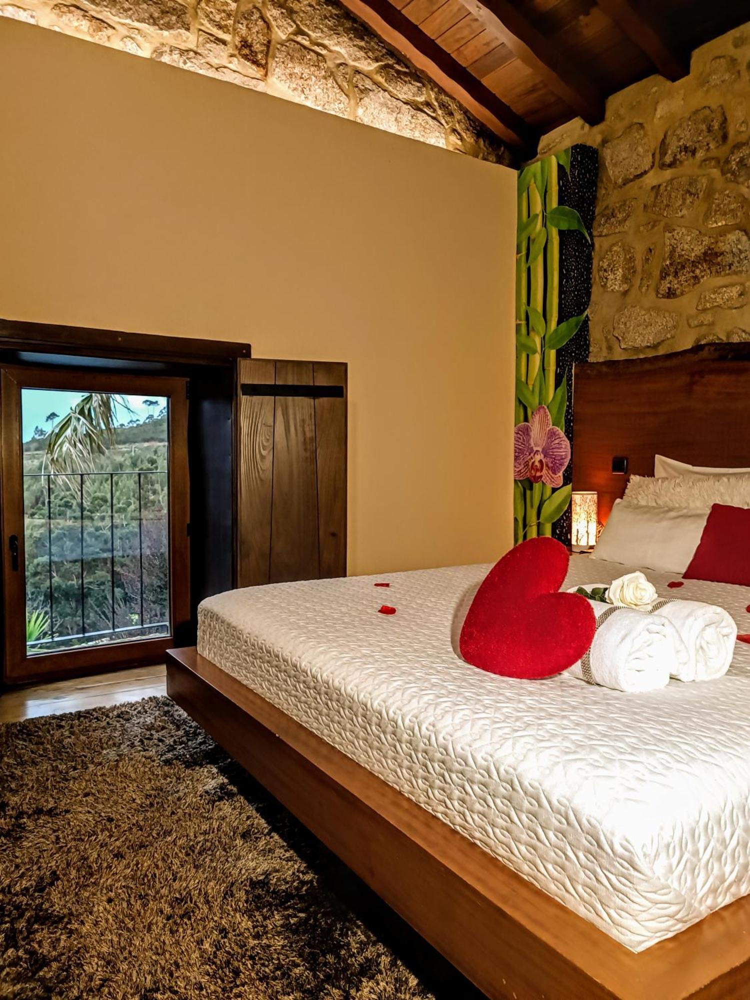 Hotel Casa Favo De Mel - Jacuzzi Privado & Lareira - Piscina à Arcos de Valdevez Extérieur photo