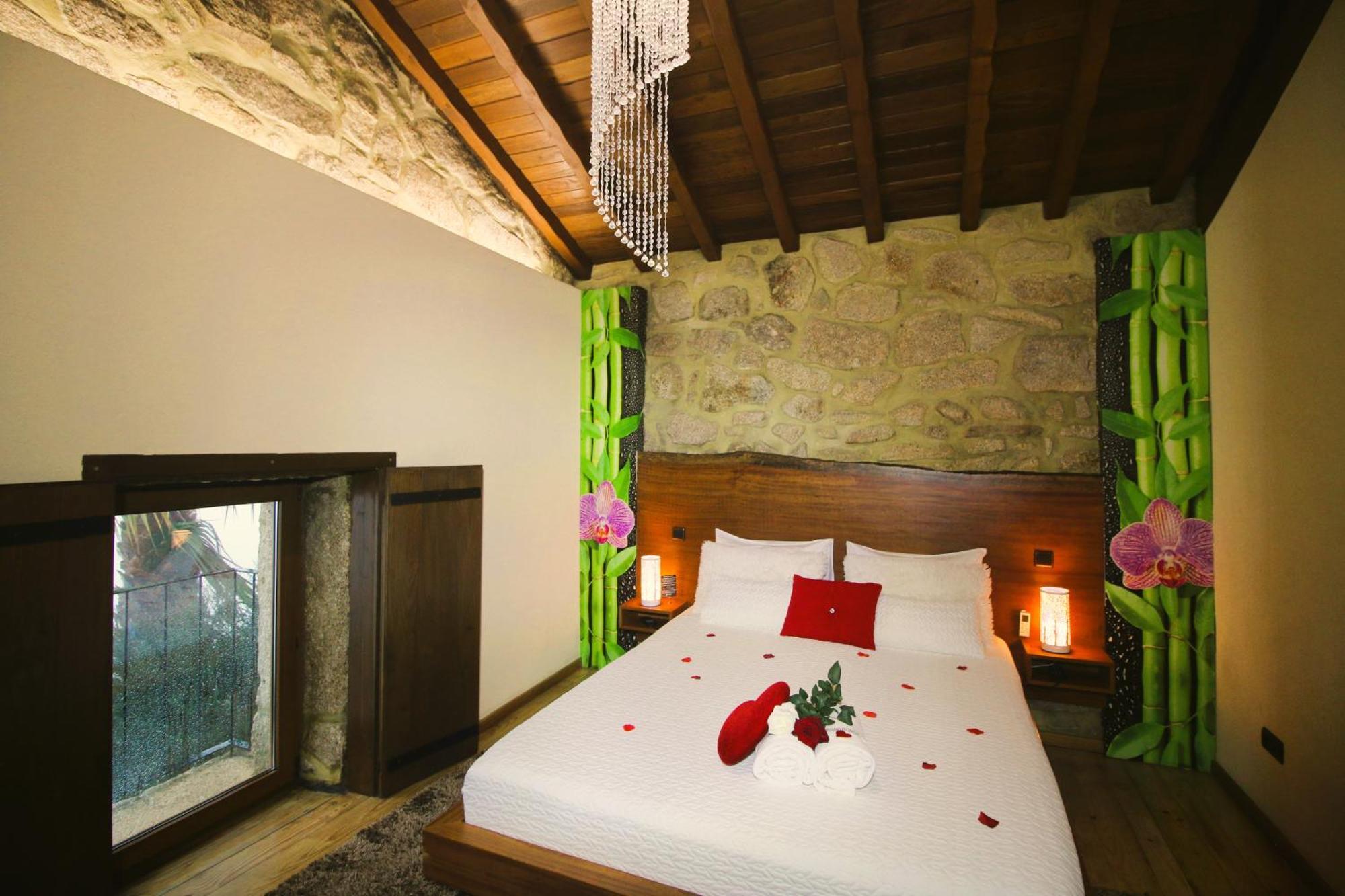 Hotel Casa Favo De Mel - Jacuzzi Privado & Lareira - Piscina à Arcos de Valdevez Extérieur photo