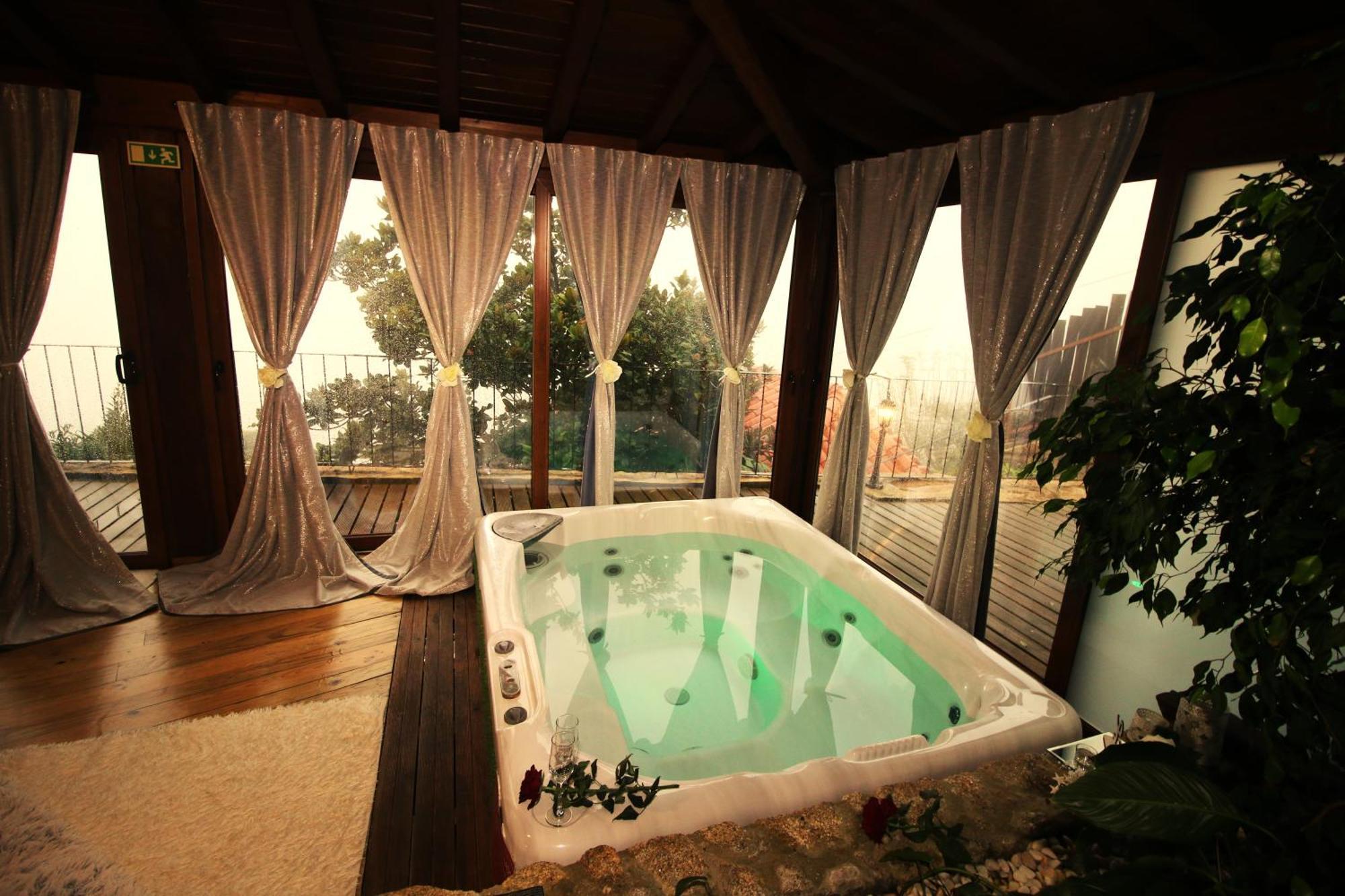 Hotel Casa Favo De Mel - Jacuzzi Privado & Lareira - Piscina à Arcos de Valdevez Extérieur photo