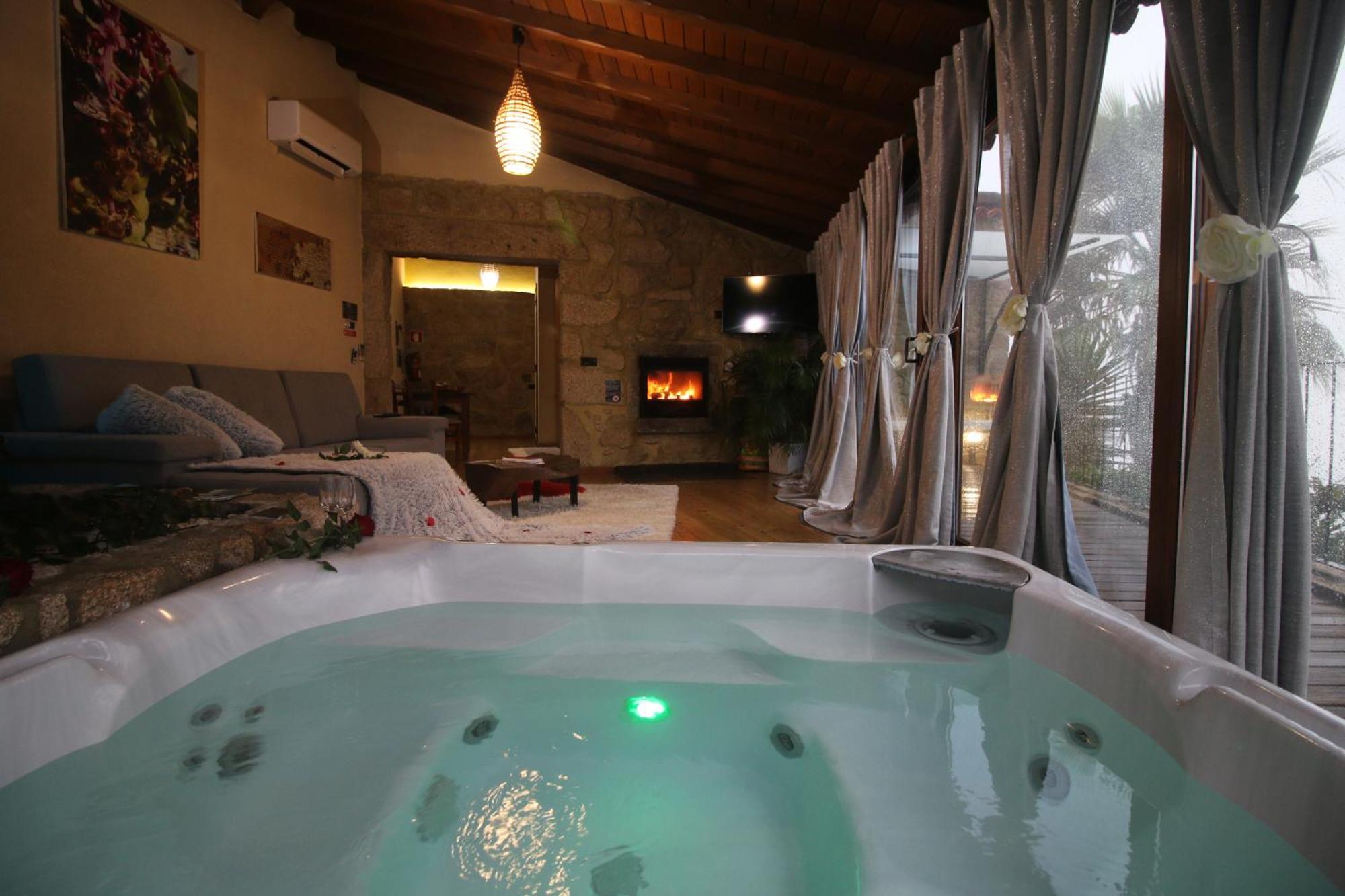 Hotel Casa Favo De Mel - Jacuzzi Privado & Lareira - Piscina à Arcos de Valdevez Extérieur photo